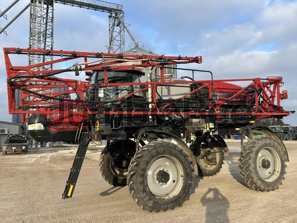 Case IH Patriot 2250 Sprayer